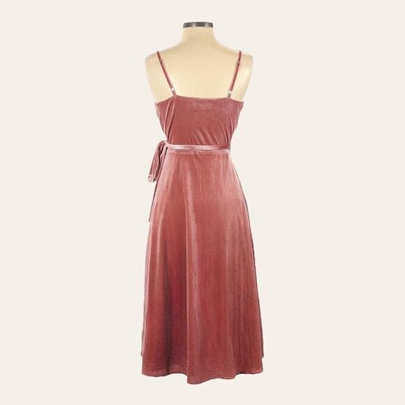 Ali & Jay Baby Love Velvet Wrap Dress XS Pink Mauve Surplice Tie Waist NWT - Picture 2 of 10